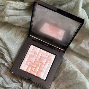 Bobbi Brown Pink Glow